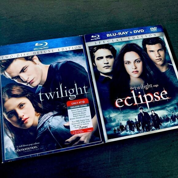 Twilight Saga Eclipse BluRay DVD Lot - Picture 1 of 2